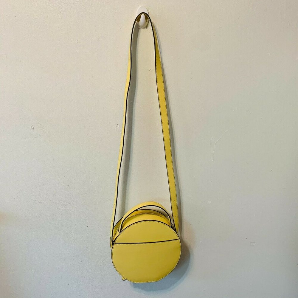Michael Kors Womens Cross Body Strap Canteen Bag